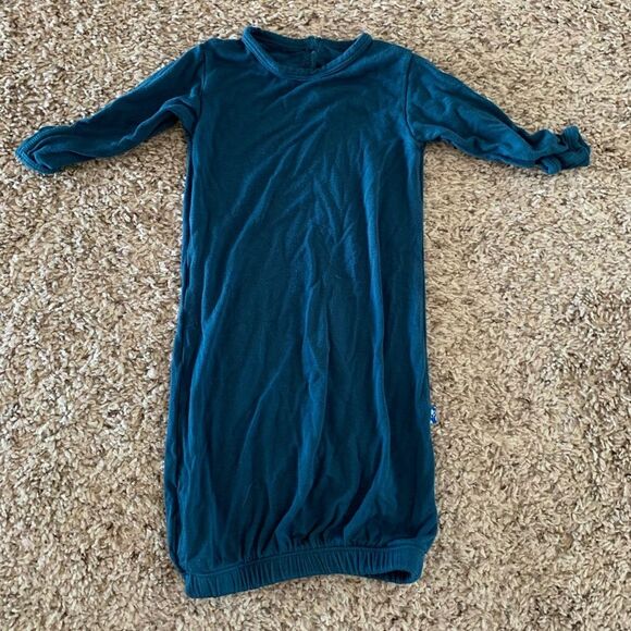 Kickee Pants Gown - Picture 3 of 4